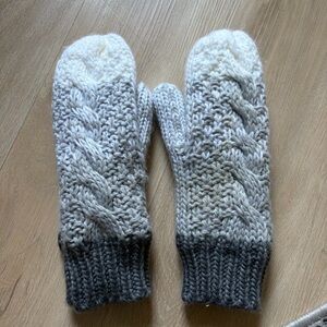 Multicolor Cable Knit Mittens | Ivory/Grey